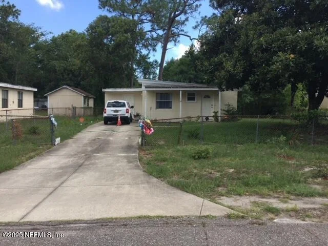 Unit for sale at 10471 KEUKA Drive, Jacksonville, FL 32218