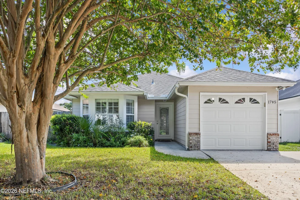 Unit for sale at 1705 ASHMORE GREEN Drive, Jacksonville, FL 32246