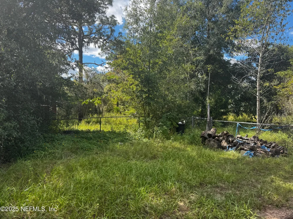 Unit for sale at 113 3RD Street, Melrose, FL 32666
