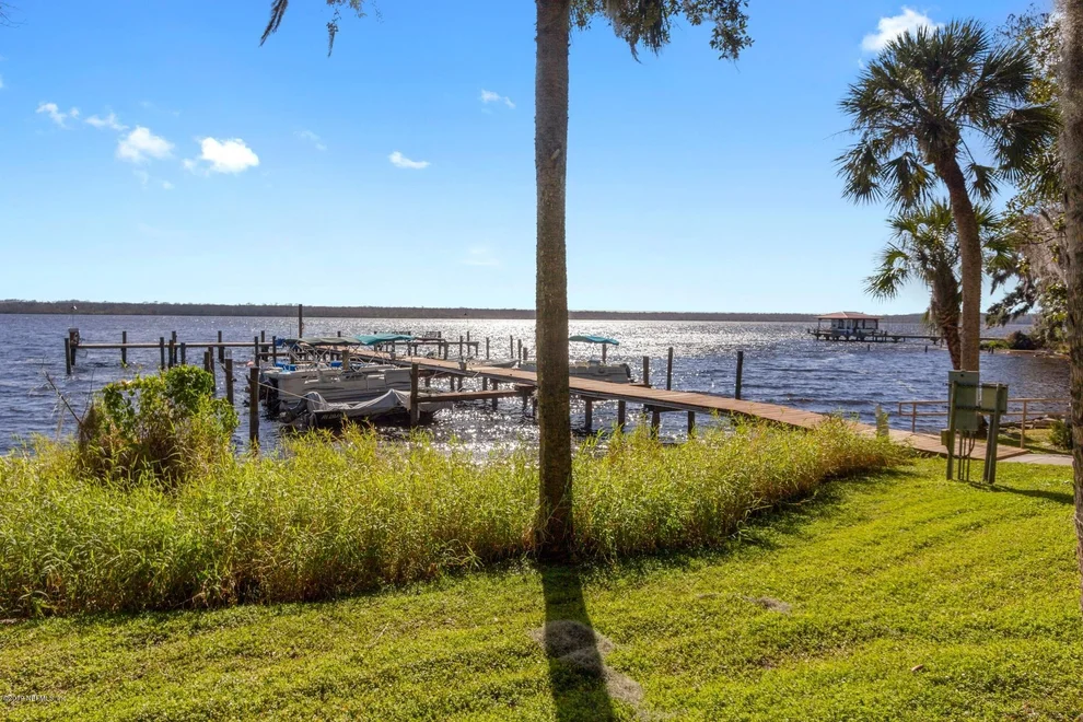 Unit for sale at 111 HIAWATHA Court, East Palatka, FL 32131