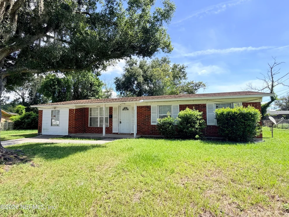 Unit for sale at 10905 PLAYER Road W, Jacksonville, FL 32218