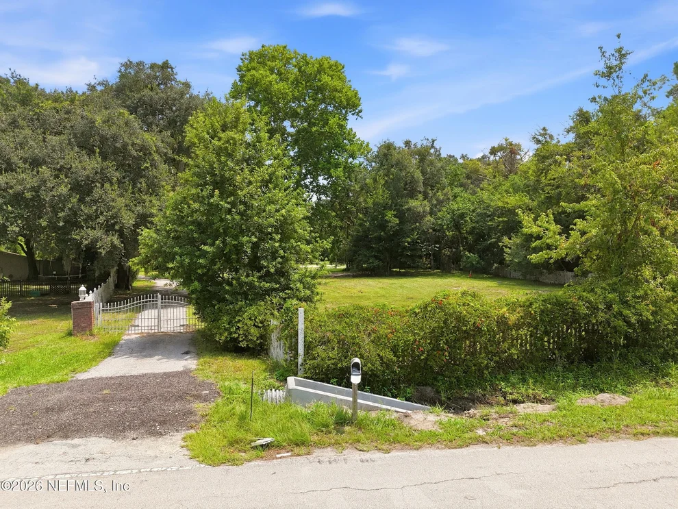 Unit for sale at 590 PALMETTO BLUFF Road, Palatka, FL 32177