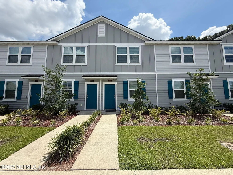 Unit for sale at 809 GATE RUN Road, Jacksonville, FL 32211
