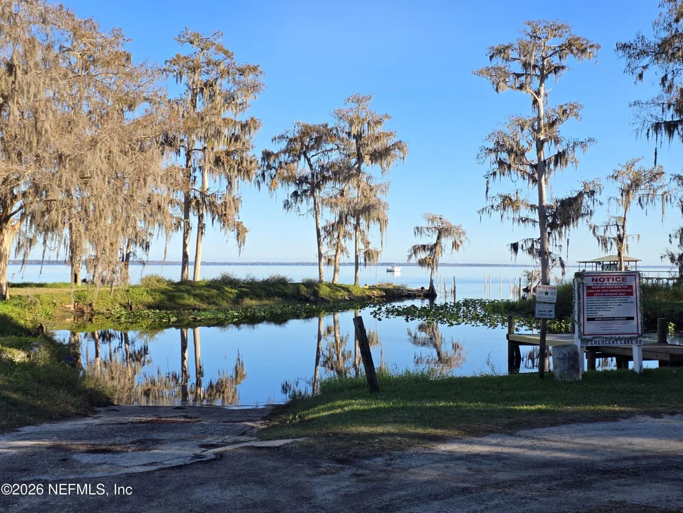 Unit for sale at 200 E CHAR Lane, Crescent City, FL 32112