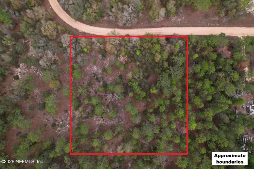 Unit for sale at 119 BEULAH Drive, Hawthorne, FL 32640