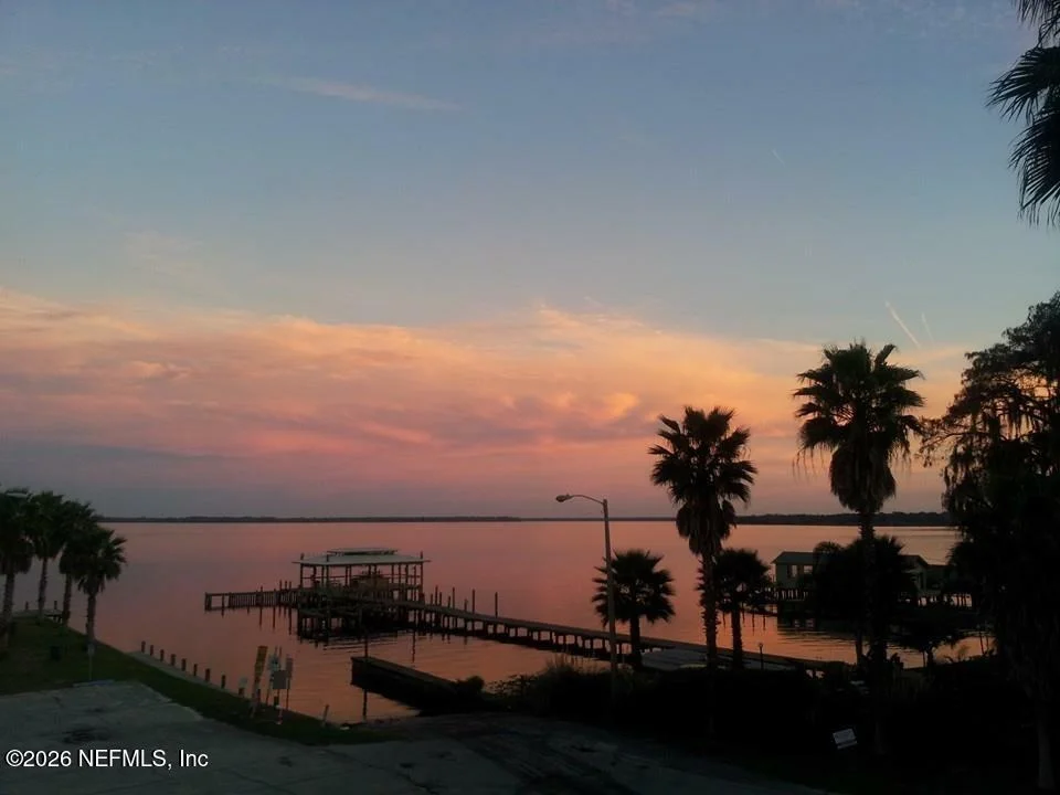 Unit for sale at 10 CENTRAL Avenue, Crescent City, FL 32112
