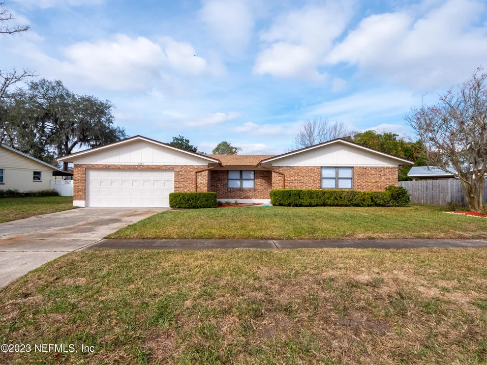 Unit for sale at 7855 KNOLL Drive N, Jacksonville, FL 32221