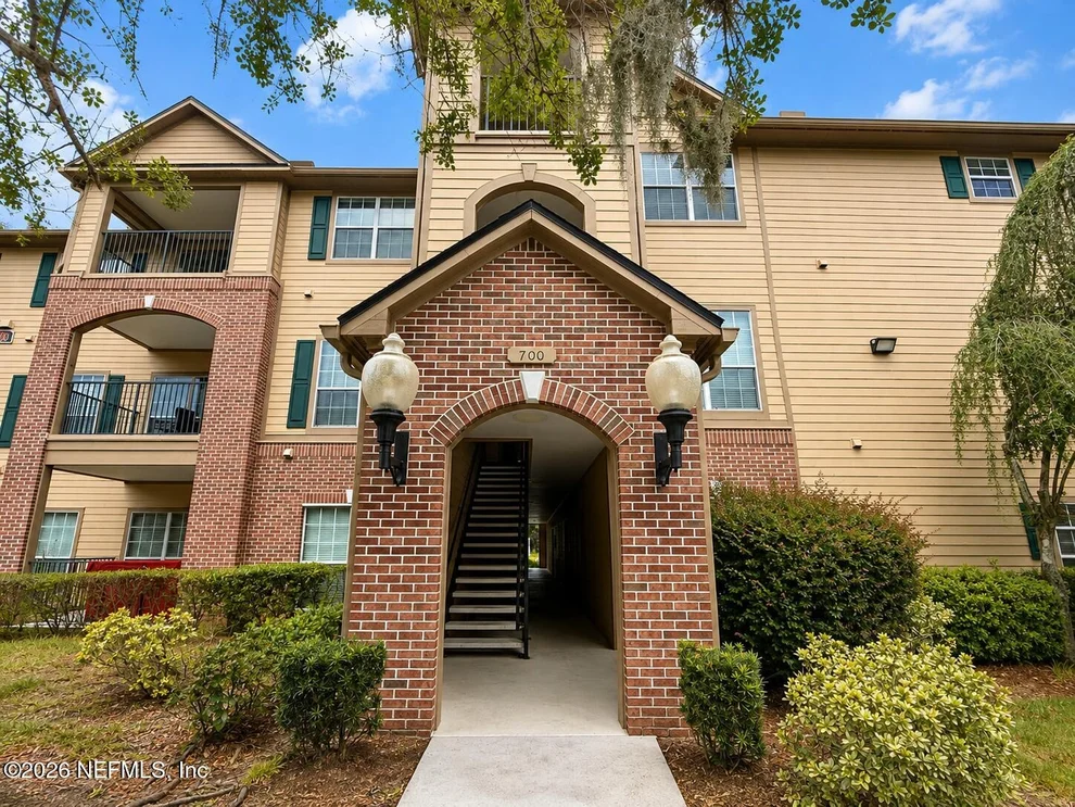 Unit for sale at 7800 POINT MEADOWS Drive, Jacksonville, FL 32256
