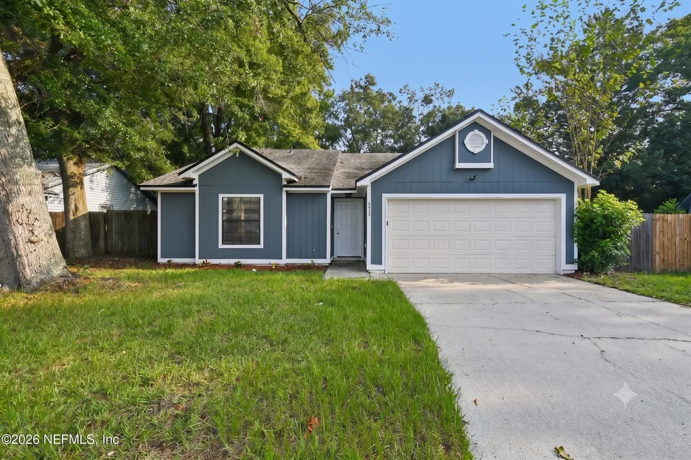 Unit for sale at 7917 WINTERWOOD Circle N, Jacksonville, FL 32210