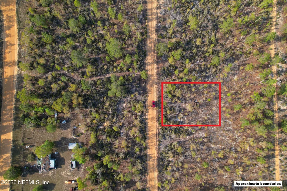 Unit for sale at 206 MARION Trail, Interlachen, FL 32148