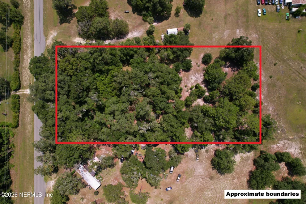 Unit for sale at 112 ST JOHNS Avenue, Satsuma, FL 32189
