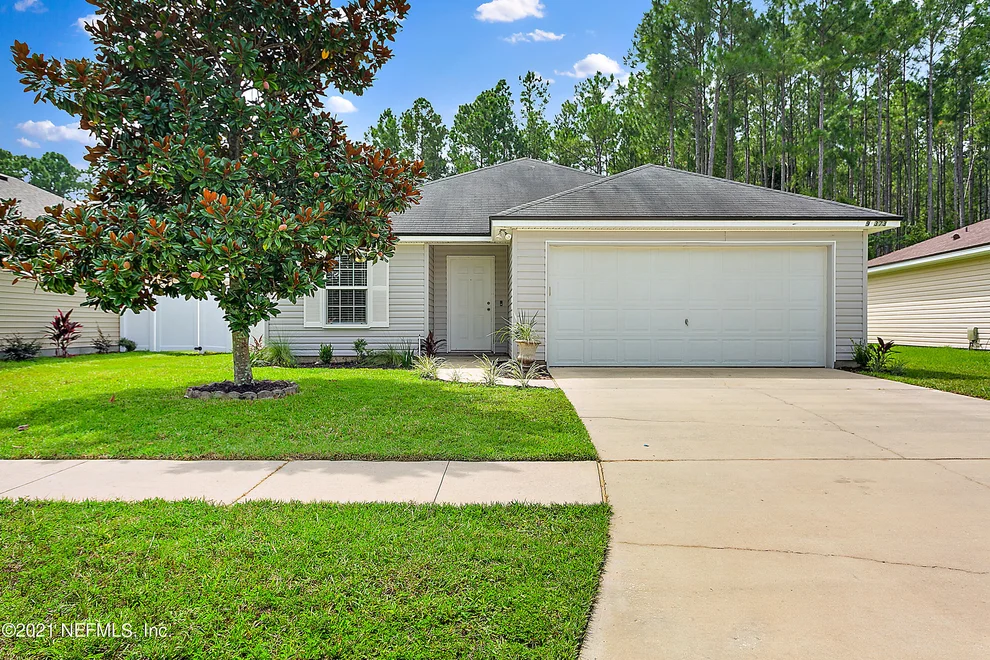Unit for sale at 96373 COMMODORE POINT Drive, Yulee, FL 32097