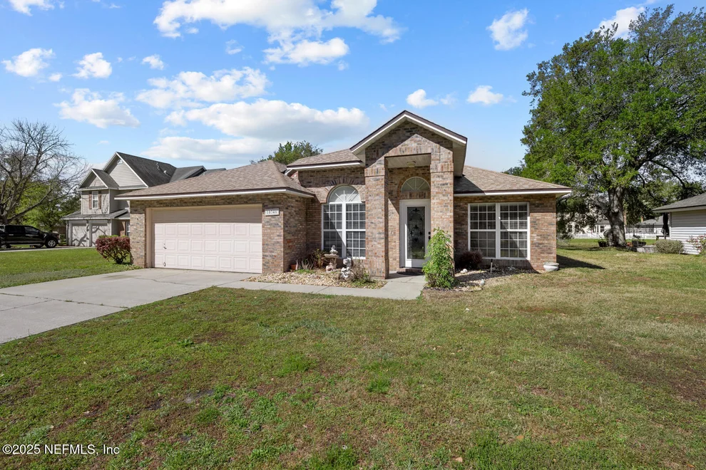 Unit for sale at 10346 TRIPLE CROWN Avenue, Jacksonville, FL 32257