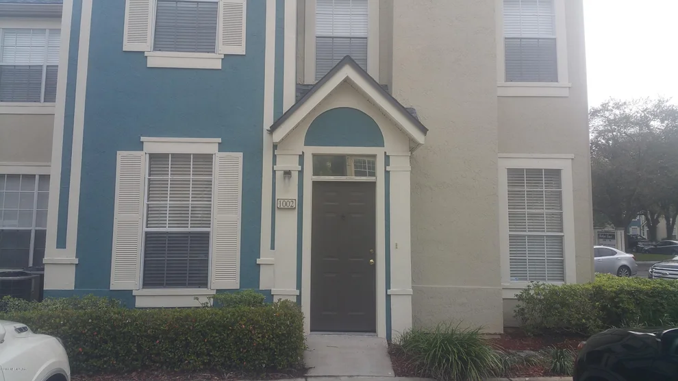 Unit for sale at 13700 N RICHMOND PARK, Jacksonville, FL 