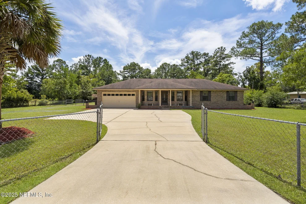 Unit for sale at 54230 HELLER Road, Callahan, FL 32011