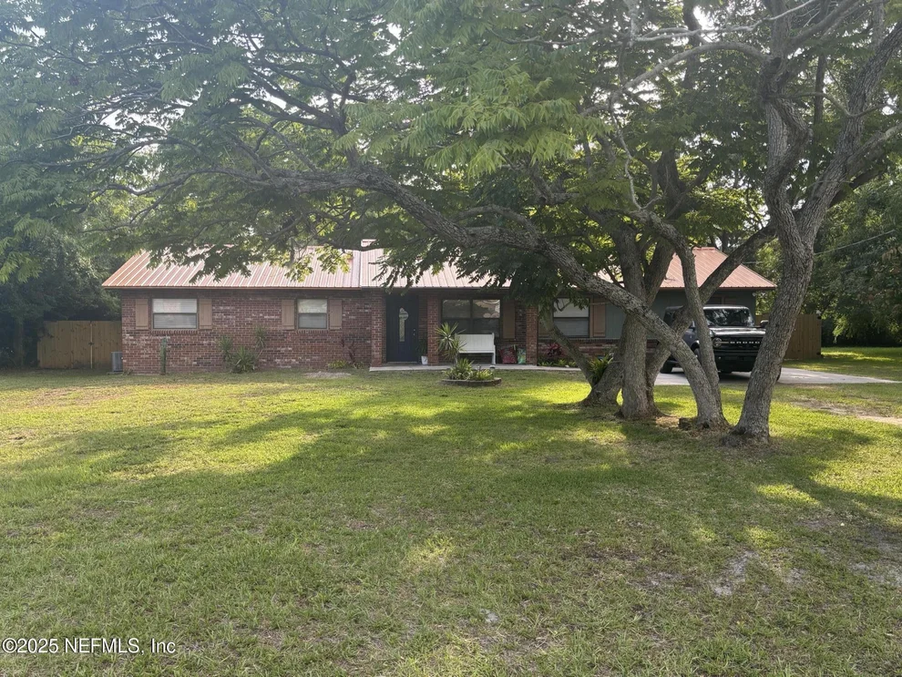 Unit for sale at 135 UNDERWOOD Drive, Palatka, FL 32177