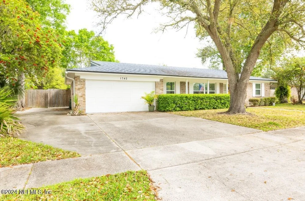 Unit for sale at 1742 PAPAYA Drive N, Orange Park, FL 32073