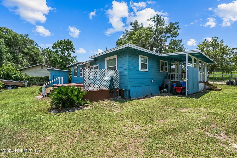 Unit for sale at 139 DEPOT Road, Hawthorne, FL 32640