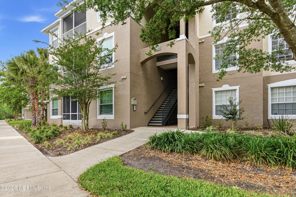 Unit for sale at 10550 BAYMEADOWS Road, Jacksonville, FL 32256