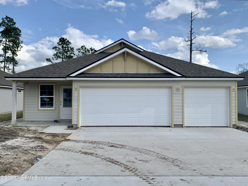 Unit for sale at 65985 EDGEWATER Drive, Yulee, FL 32097