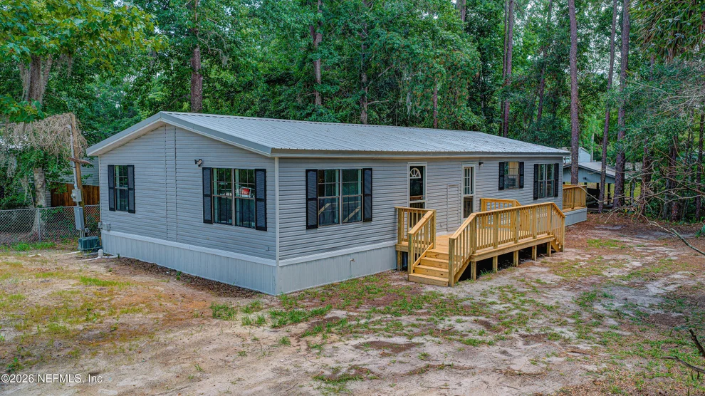 Unit for sale at 118 WATERWAY Drive, Satsuma, FL 32189