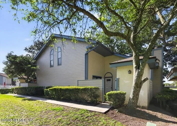 Unit for sale at 1101 W DEFENDER Court, Jacksonville, FL 32233