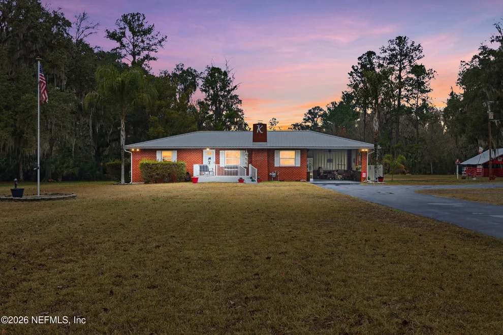 Unit for sale at 689 S HIGHWAY17, San Mateo, FL 32187
