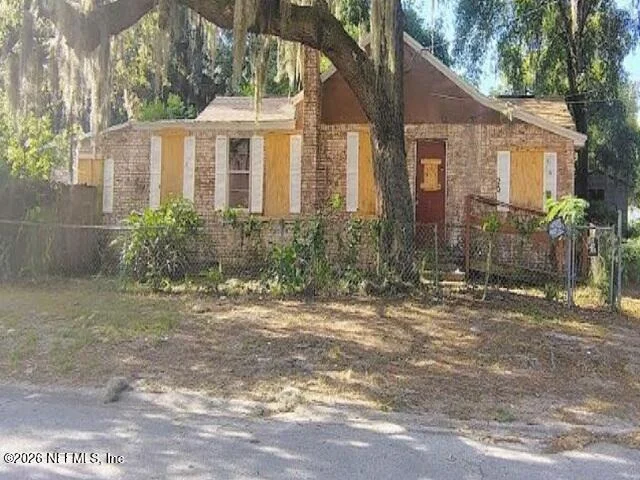 Unit for sale at 200 BENHAM Street, Palatka, FL 32177