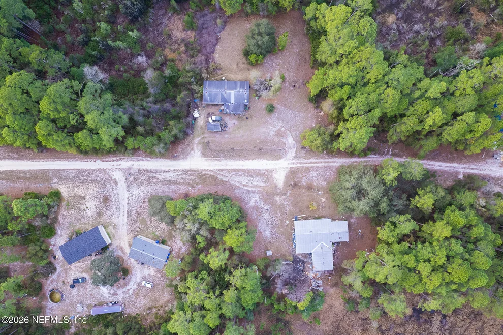 Unit for sale at 143 FERNCREEK Drive, Georgetown, FL 32139