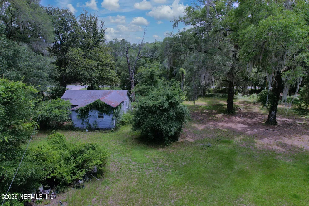 Unit for sale at 111 SAVEL Road, Florahome, FL 32140