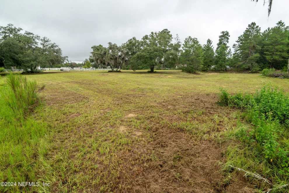 Unit for sale at 6117 GOLDEN OAK Lane, Keystone Heights, FL 32656