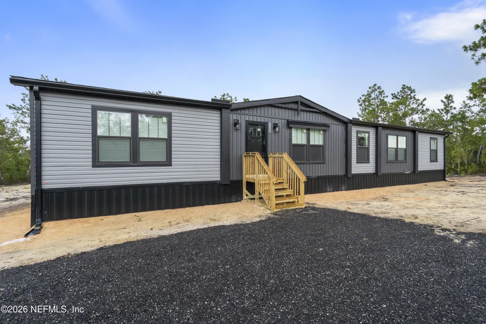 Unit for sale at 131 QUAIL Way, Hawthorne, FL 32640