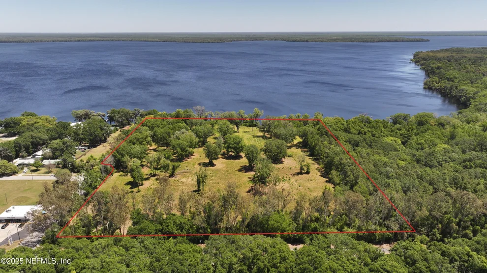 Unit for sale at 2570 HIGHWAY 17, Crescent City, FL 32112