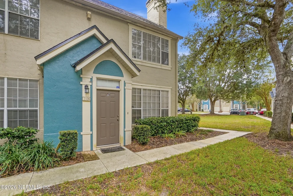 Unit for sale at 13703 N RICHMOND PARK Drive N, Jacksonville, FL 32224