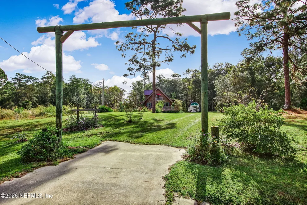 Unit for sale at 152 PIONEER Trail, Palatka, FL 32043