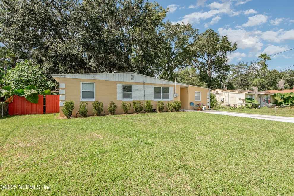 Unit for sale at 4122 SPRINGWOOD Road, Jacksonville, FL 32207