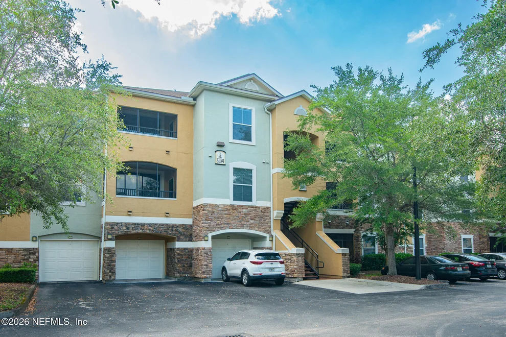 Unit for sale at 8539 GATE Parkway, Jacksonville, FL 32216