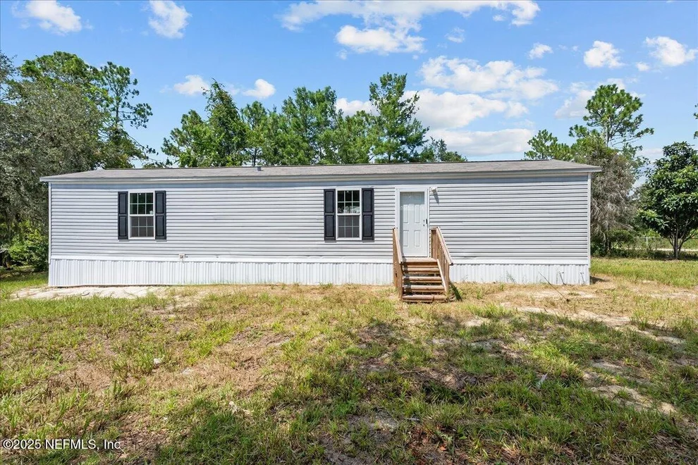 Unit for sale at 809 MINNESOTA Avenue, Satsuma, FL 32189