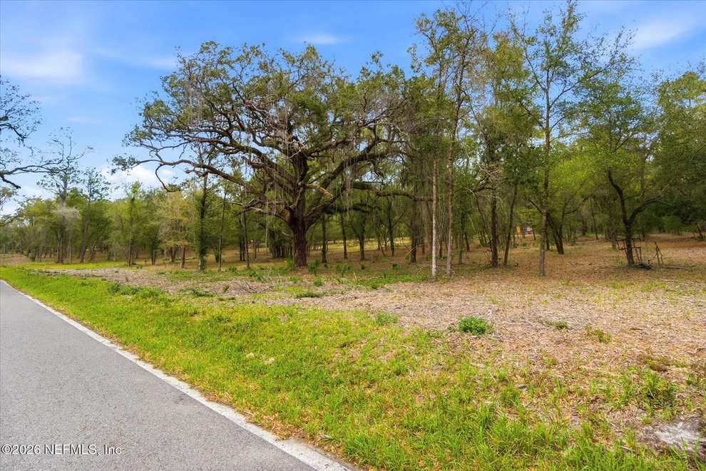 Unit for sale at 654 Old Welaka Road, Welaka, FL 32193