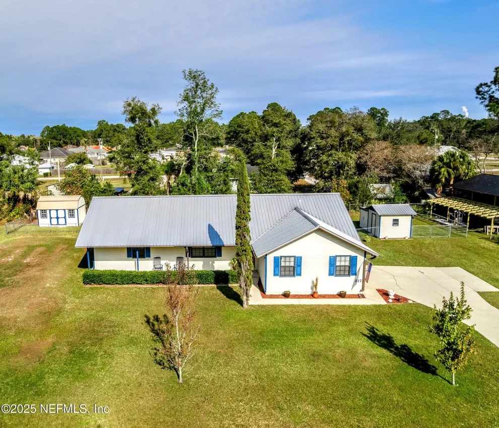 Unit for sale at 112 W CAMELOT Drive, Palatka, FL 32177