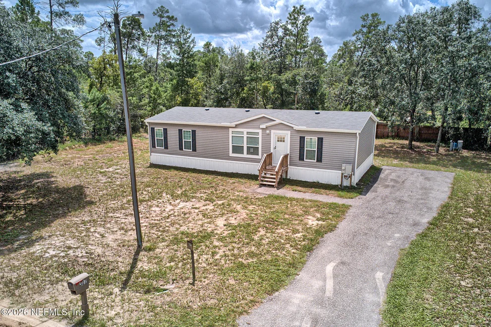 Unit for sale at 307 CANINE Street, Interlachen, FL 32148