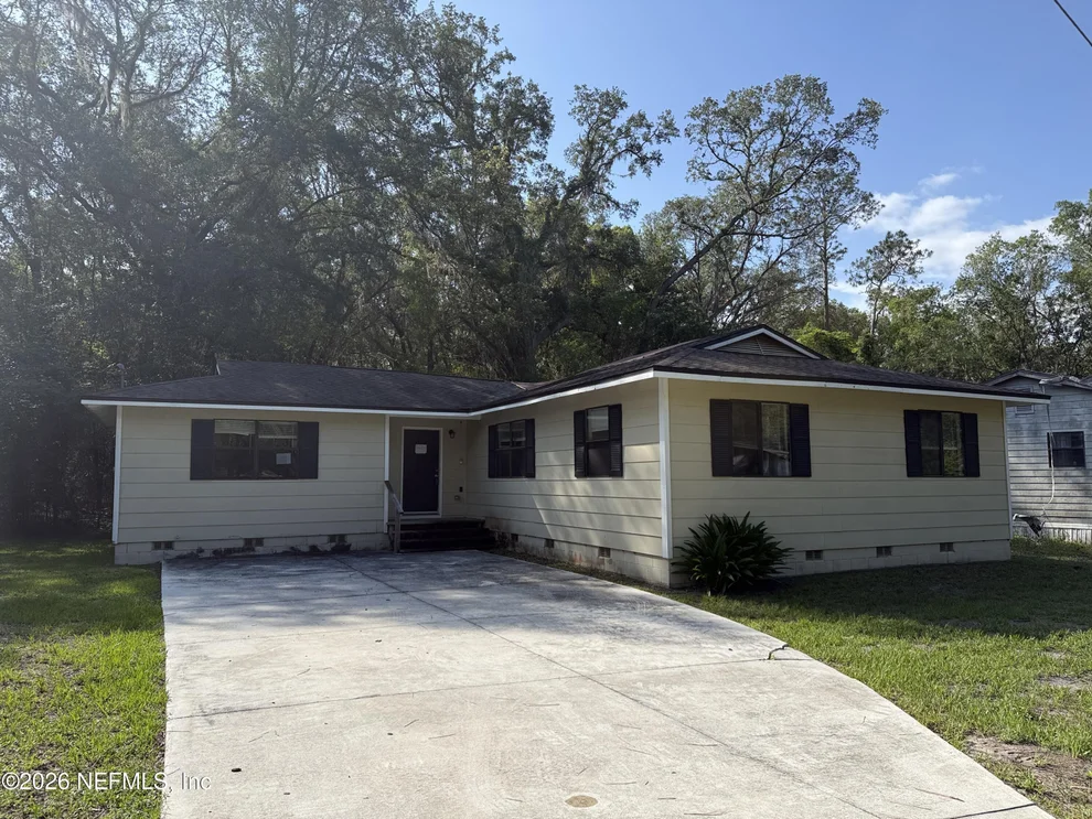 Unit for sale at 22979 NE COUNTY ROAD 200B, Lawtey, FL 32058