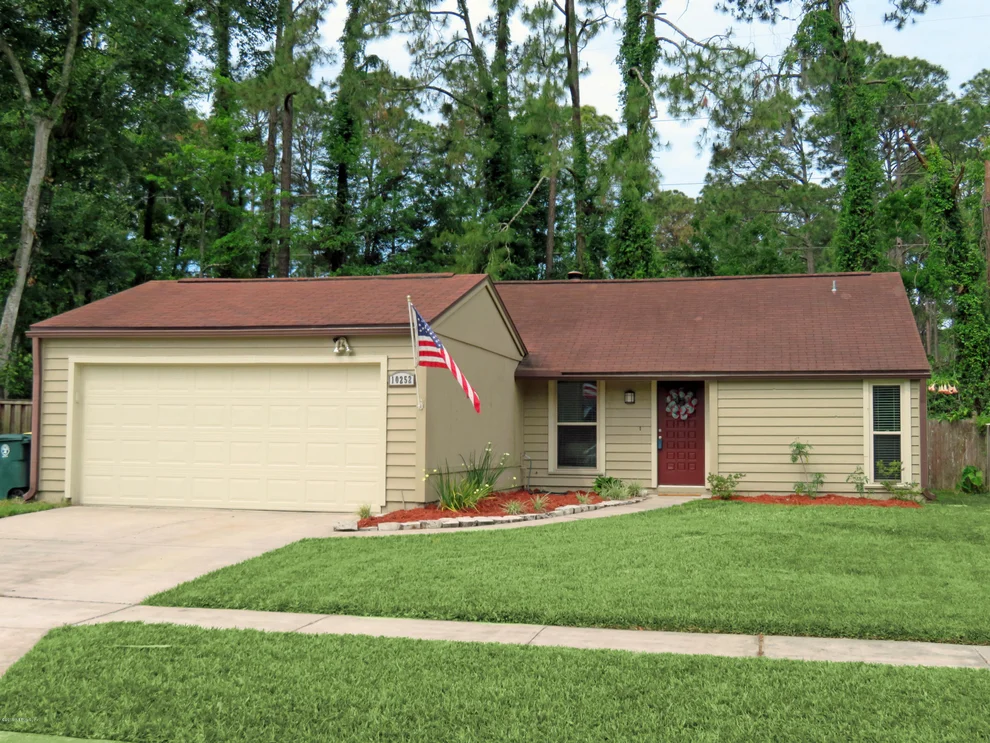 Unit for sale at 10252 PINE BREEZE Road W, Jacksonville, FL 32257