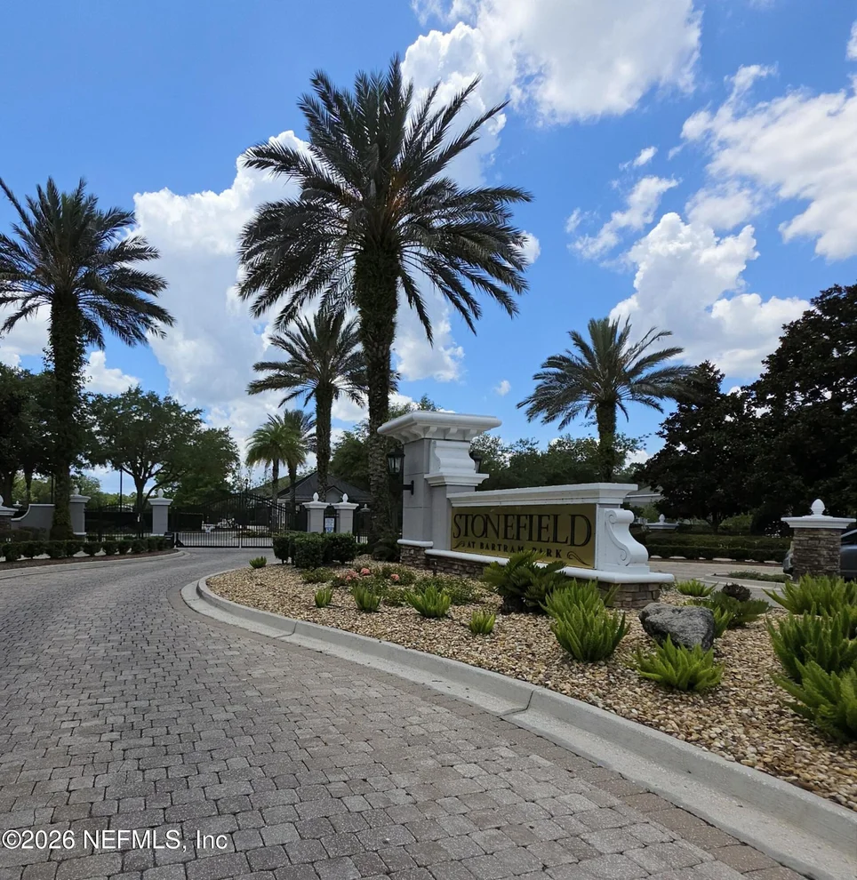 Unit for sale at 5875 PARKSTONE CROSSING Drive, Jacksonville, FL 32258