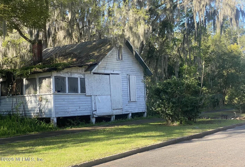 Unit for sale at 705 OLIVE Street, Palatka, FL 32177