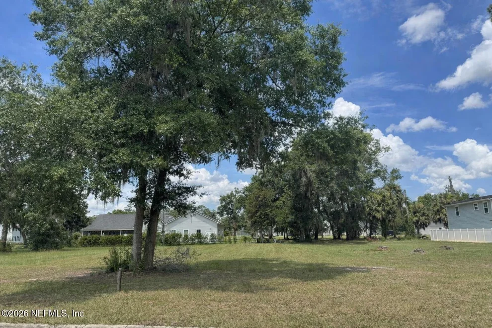 Unit for sale at 4042 BUENA VISTA Avenue, Starke, FL 32091