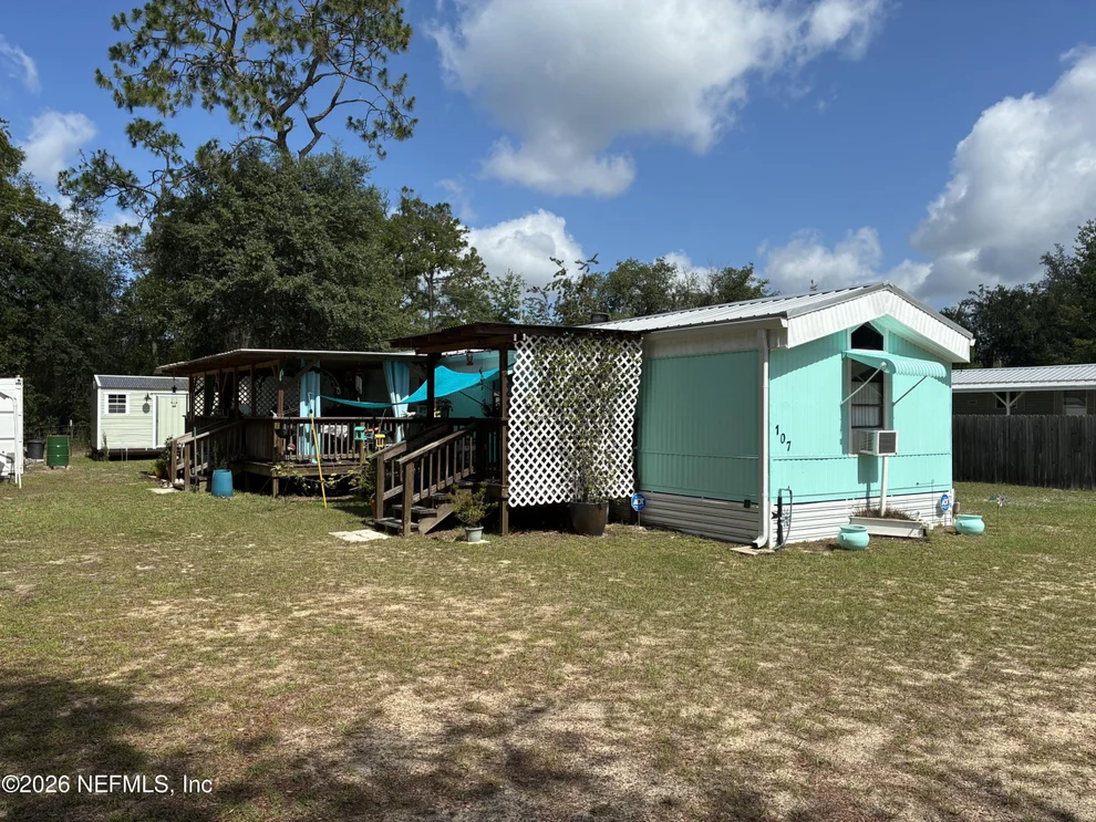 Unit for sale at 107 WINCHESTER Avenue, Interlachen, FL 32148