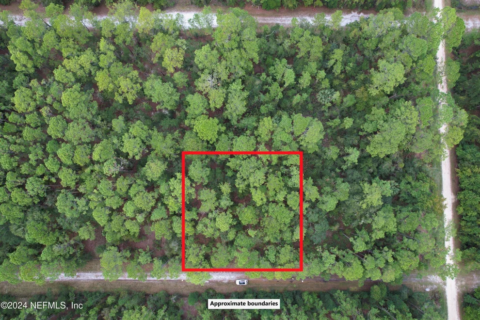 Unit for sale at 136 HELEN Avenue, Georgetown, FL 32139