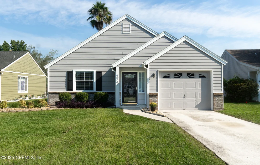 Unit for sale at 7747 COATBRIDGE Lane N, Jacksonville, FL 32244