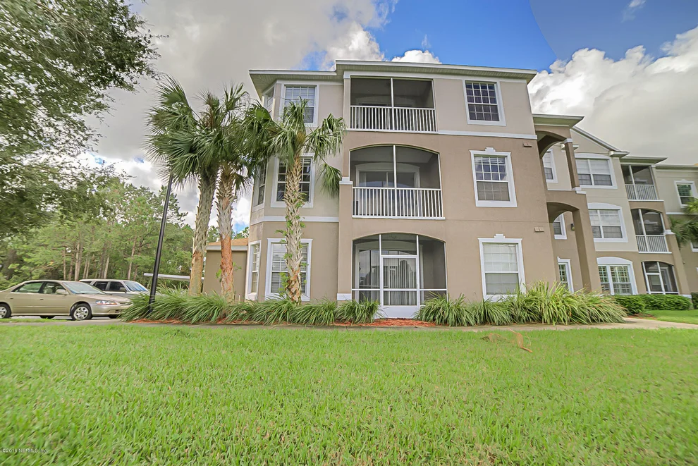 Unit for sale at 10550 BAYMEADOWS Road, Jacksonville, FL 32256